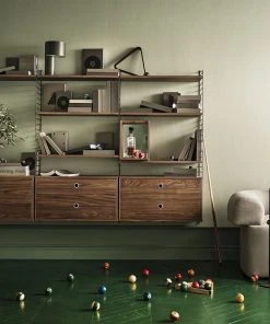 String® System Tiny Crate - / Small - Drop-down Door - L 28 X D 30 Cm - String Furniture -made in design shop crate stringr system tiny walnut madeindesign 398821 product800